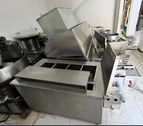 【高雄廢五金回收】- 餐廳、營業商家廚具設備清運回收
